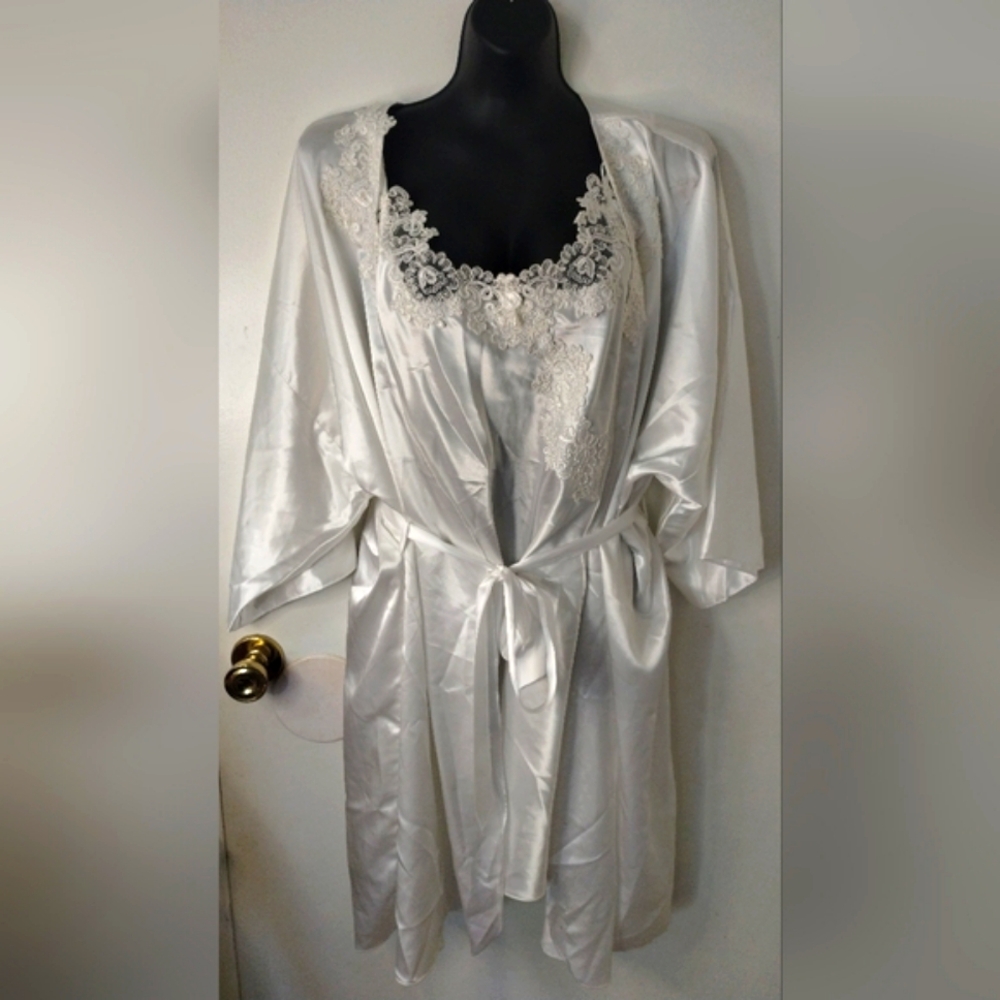 Vintage California Miss White Satin Lace Nightgown Dress & Robe Size 2X 22W/24W
